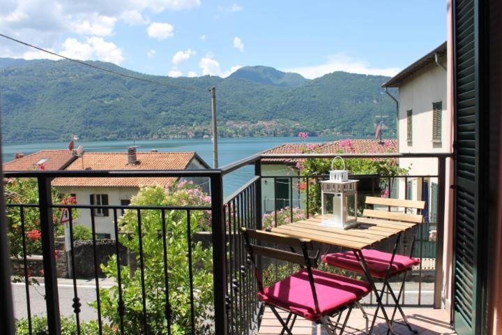 In centro Ca' Leandro Vista lago Lierna Esterno foto